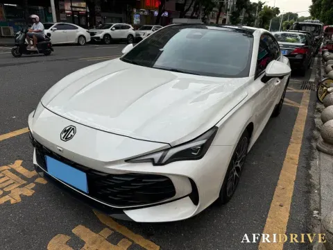 2025 MG 7