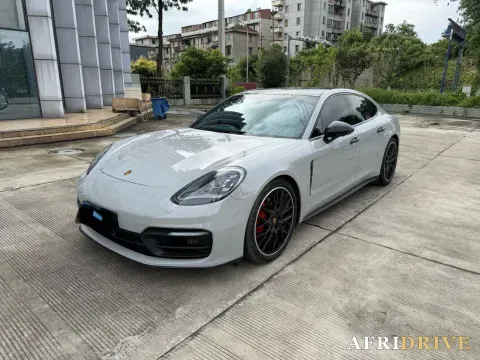 2021 Porsche Panamera