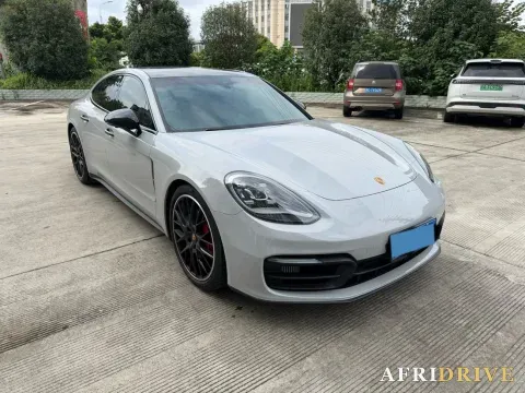 2021 Porsche Panamera 3