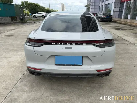 2021 Porsche Panamera 7