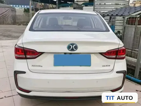 2018 BeiJing Auto EU5 4