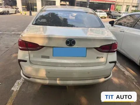2018 BeiJing Auto EU5 3
