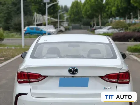 2018 BeiJing Auto EU5 4