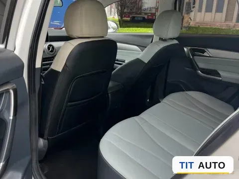 2018 BeiJing Auto EU5 8