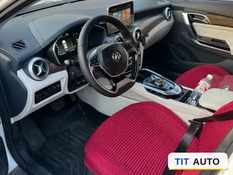 2018 BeiJing Auto EU5 7
