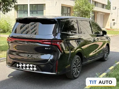 2026 DongFeng Forthing XingHai V9 4
