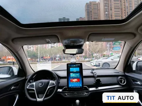 2019 BYD Song 6