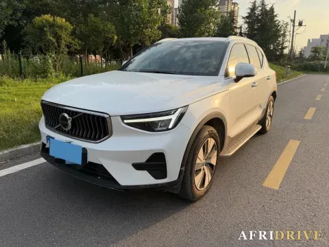 2024 Volvo XC40