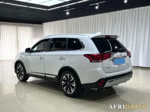 2019 Mitsubishi Outlander 3