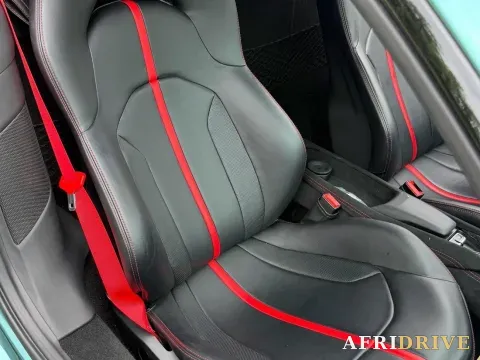 2019 Aston Martin DB11 8