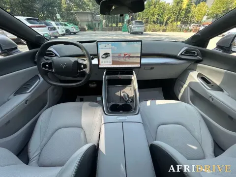 2024 ARCFOX αT5 4