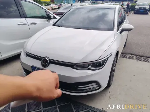 2024 Volkswagen Golf 2