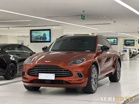 2021 Aston Martin DBX