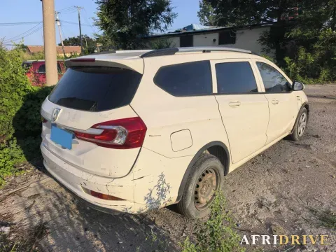 2019 JinBei XinYuan T32S 3