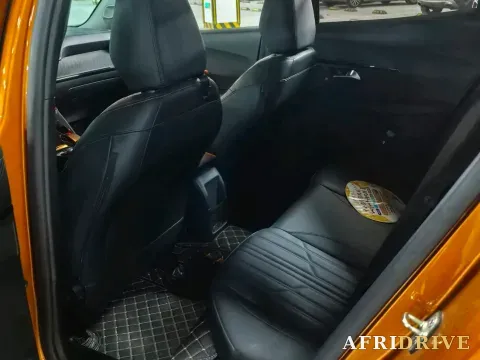 2022 Peugeot 2008 4