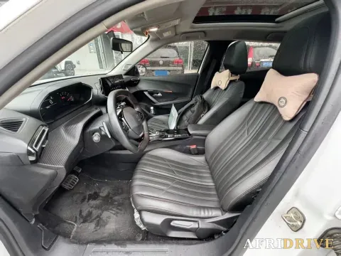 2022 Peugeot 2008 6