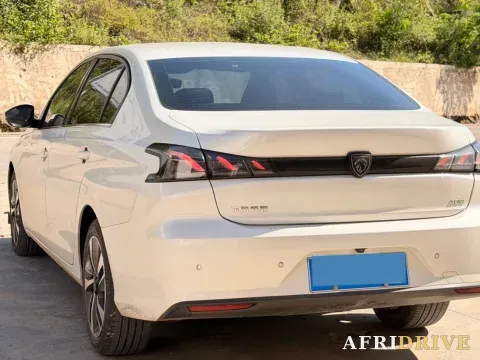 2022 Peugeot 408 6