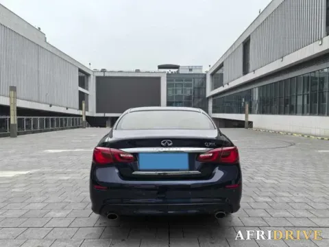 2019 Alfa Romeo Giulia 8