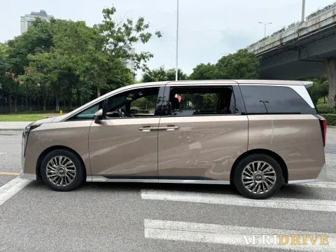 2023 GAC Trumpchi M8 7