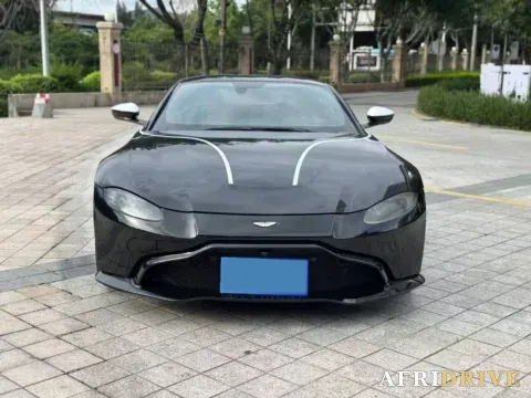 2018 Aston Martin V8 Vantage 2