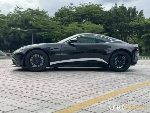 2018 Aston Martin V8 Vantage 4