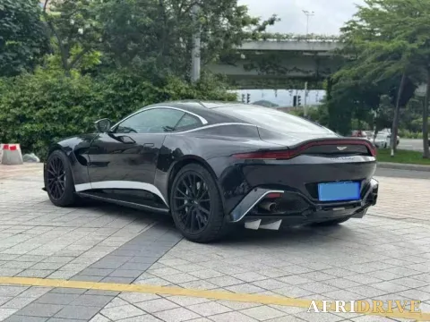 2018 Aston Martin V8 Vantage 5