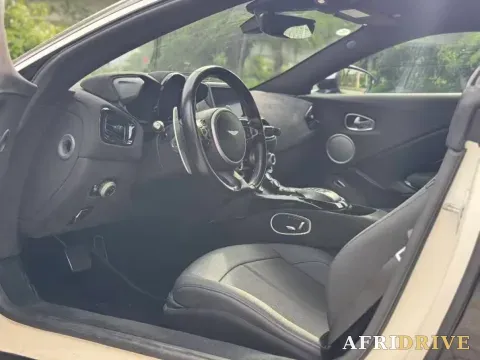 2018 Aston Martin V8 Vantage 7