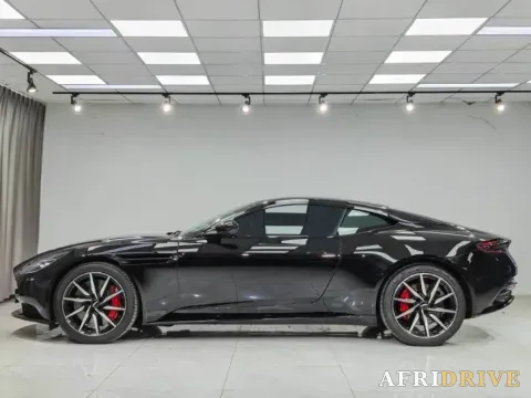 2019 Aston Martin DB11 3