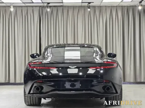 2019 Aston Martin DB11 5