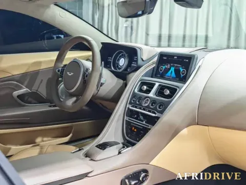 2019 Aston Martin DB11 9