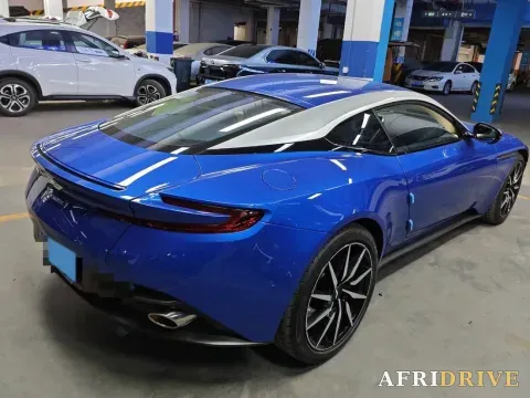 2020 Aston Martin DB11 2