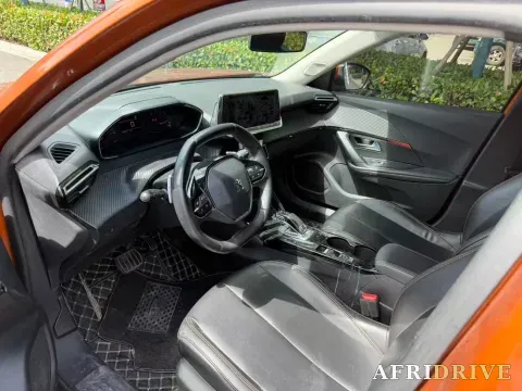 2020 Peugeot 2008 4