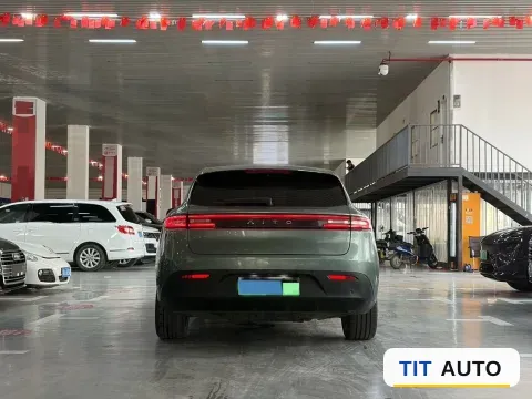 2022 AITO M5 4