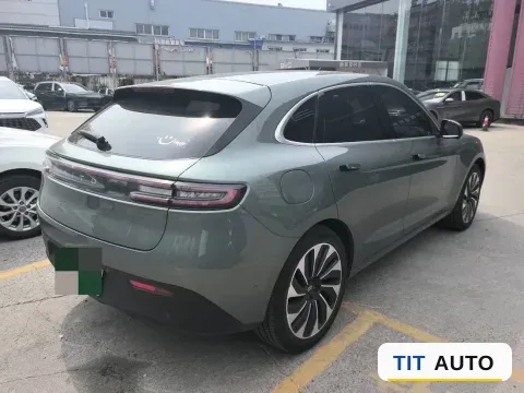 2022 AITO M5 4