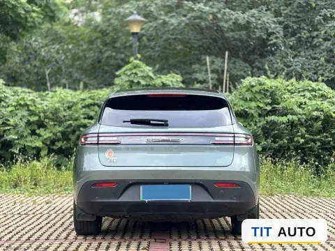 2022 AITO M5 4