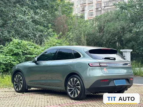 2022 AITO M5 6