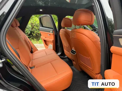2025 AITO M5 8