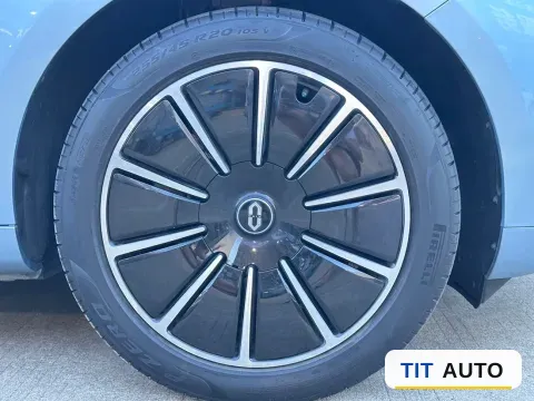 2022 AITO M5 8