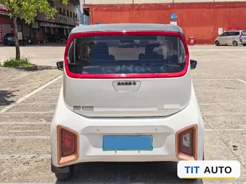 2020 BaoJun E200 5