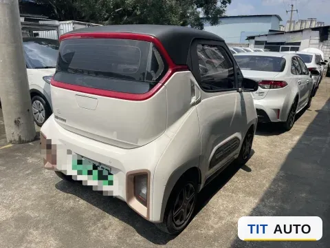 2020 BaoJun E200 5