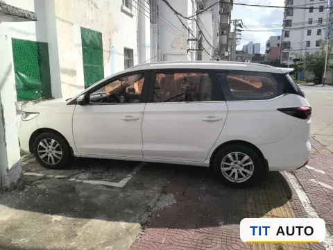 2018 BaoJun 360 5