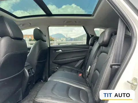 2020 BaoJun 530 5
