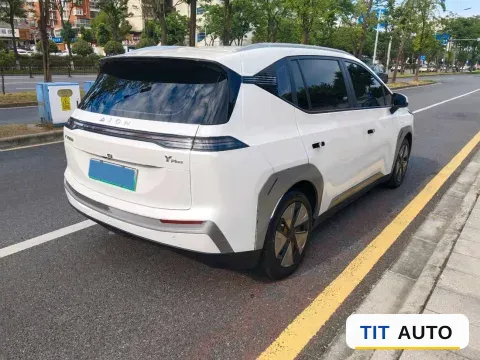 2023 Aion Y 8