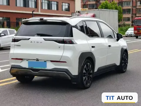 2022 Aion Y 4