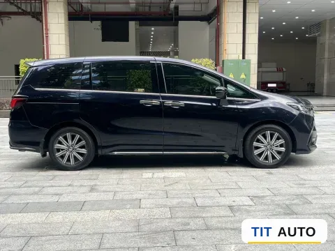 2022 Honda Odyssey 8