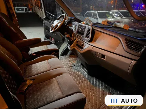 2023 MAXUS XinTu V80 8