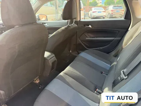 2019 Peugeot 308 6