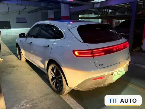 2024 AITO M5 2