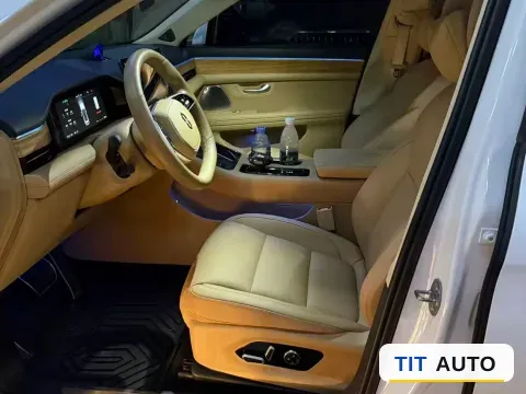 2024 AITO M5 4
