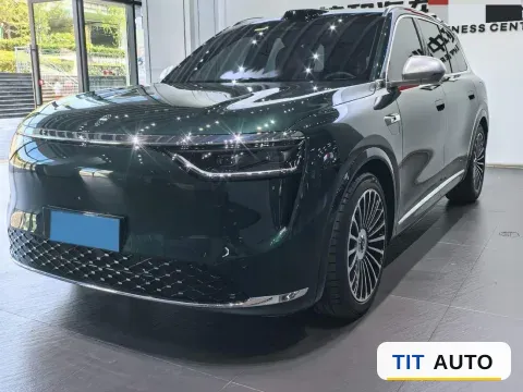 2025 AITO M8